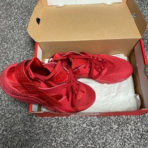 Nike Air Huarache/Varsity Red
